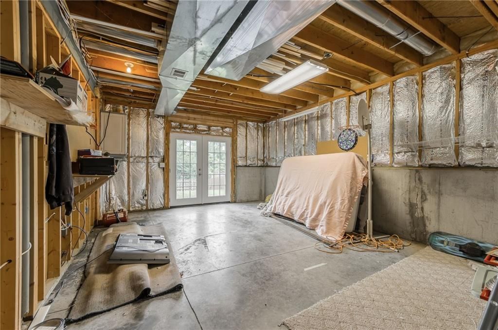 1121 Redwood Place — photo 47