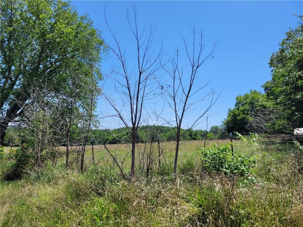 Photo 3 of 3 - 6703 S Arnett Road