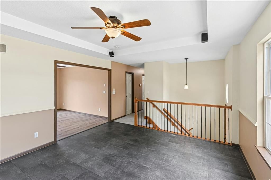 Photo 5 of 21 - 1911 Chestnut Drive