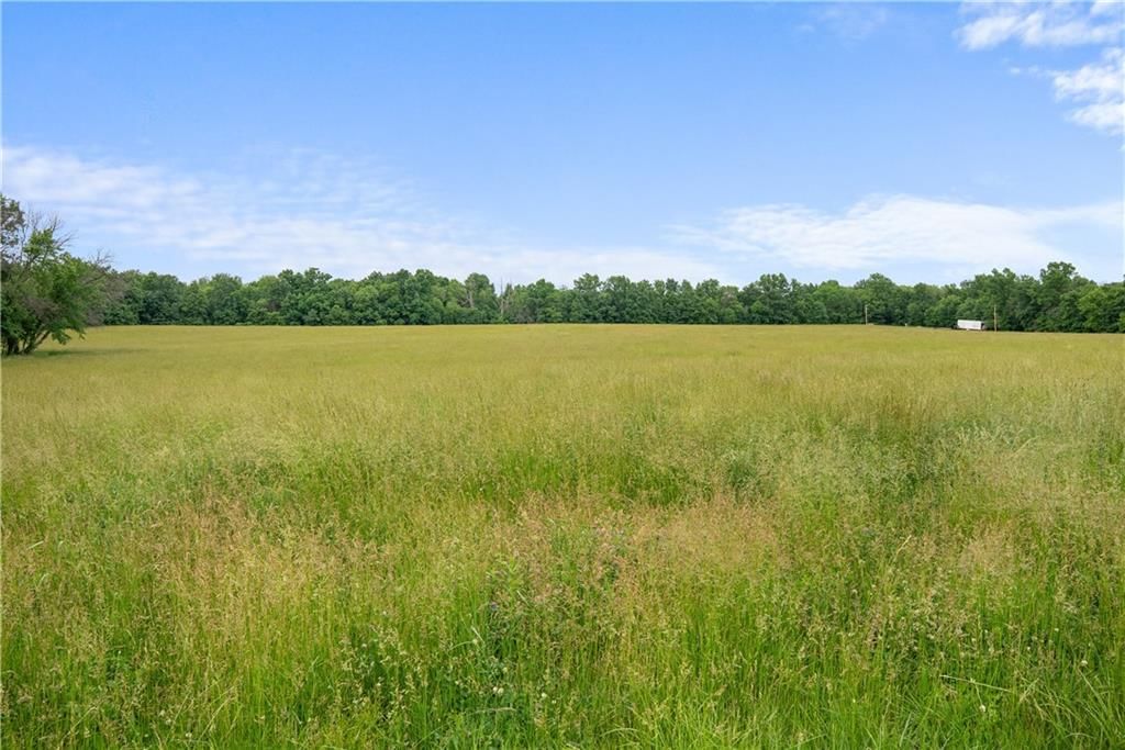 E 215th Street, Kingsville, MO