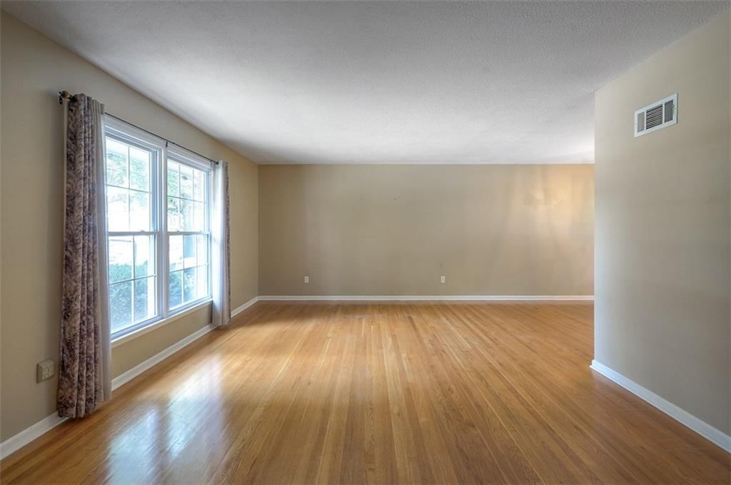 Photo 6 of 34 - 8110 Greeley Avenue