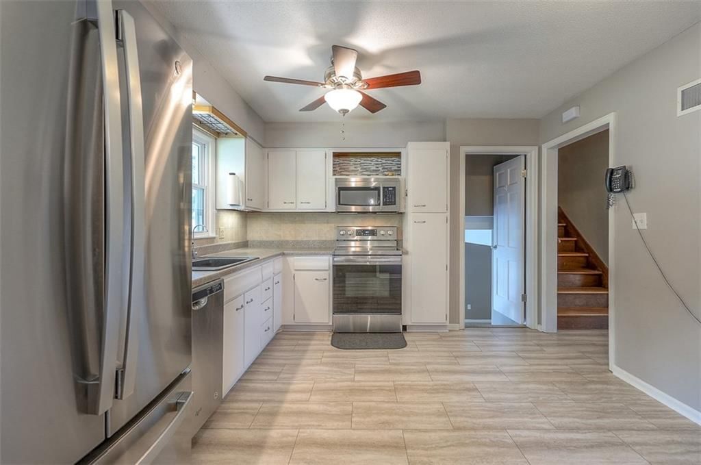 Photo 10 of 34 - 8110 Greeley Avenue