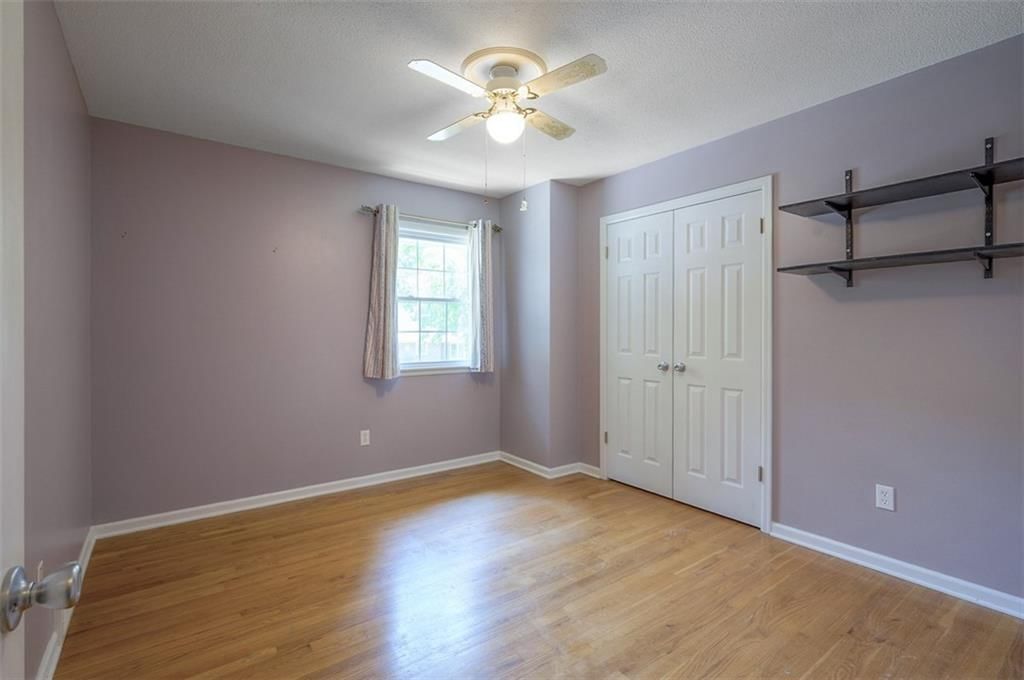 Photo 17 of 34 - 8110 Greeley Avenue