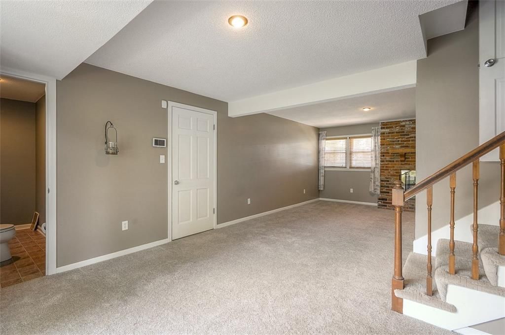 Photo 19 of 34 - 8110 Greeley Avenue