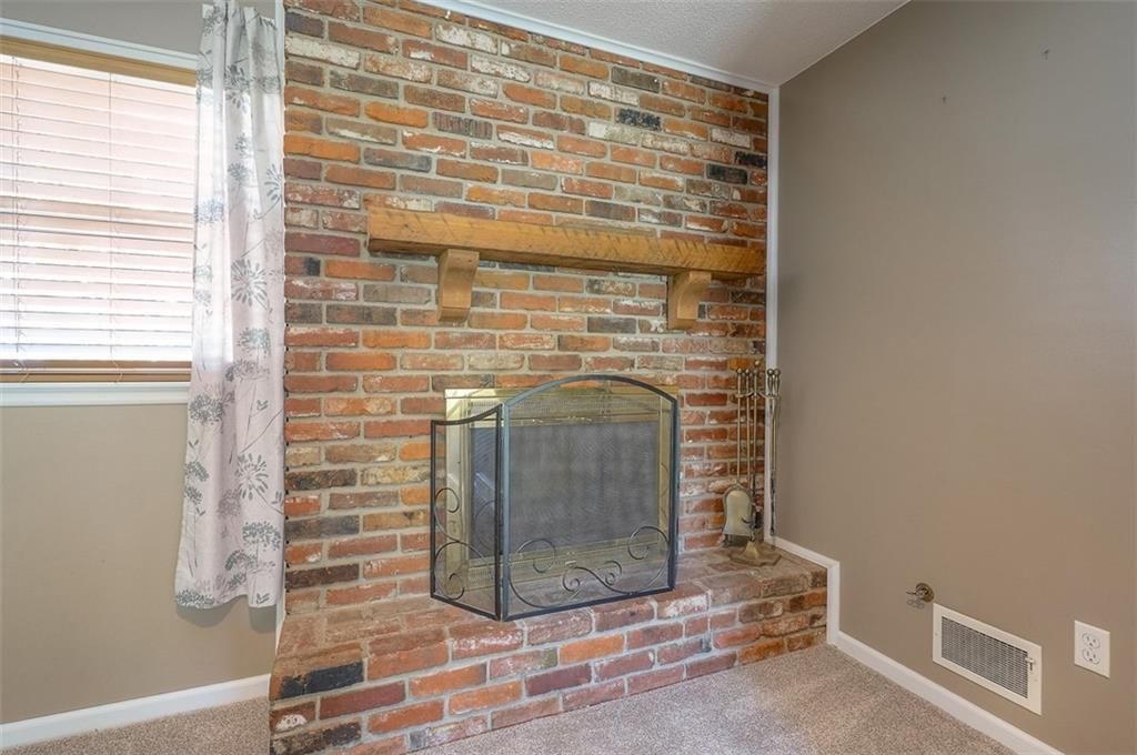 Photo 21 of 34 - 8110 Greeley Avenue
