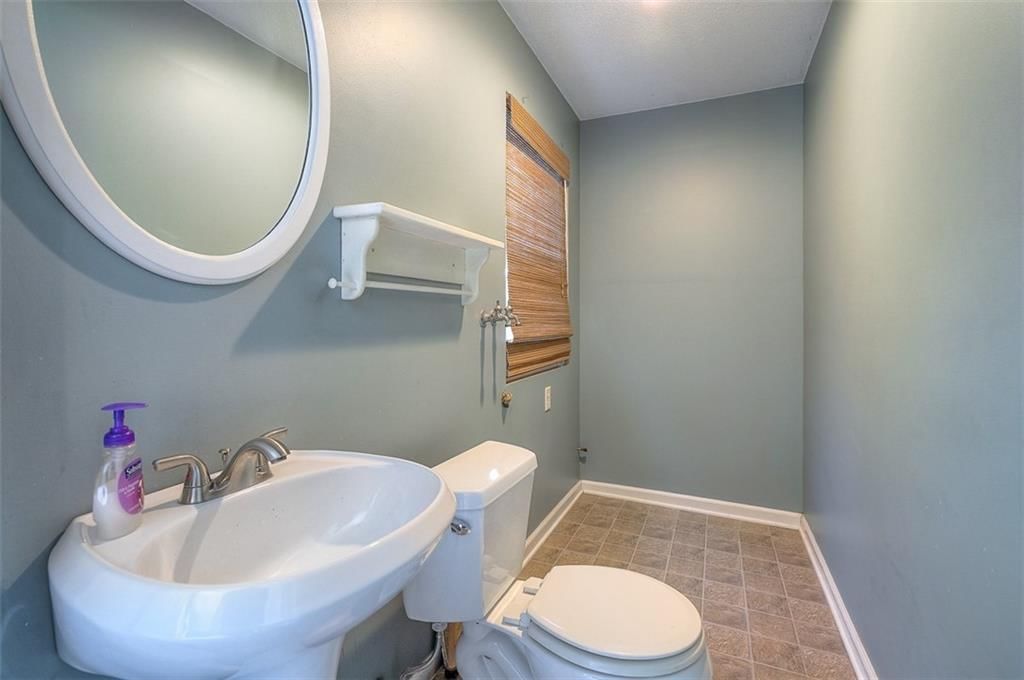 Photo 24 of 34 - 8110 Greeley Avenue