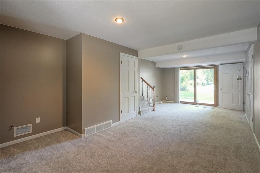 Photo 25 of 34 - 8110 Greeley Avenue