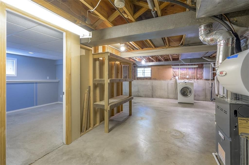 Photo 27 of 34 - 8110 Greeley Avenue