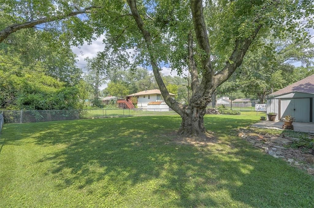 Photo 34 of 34 - 8110 Greeley Avenue