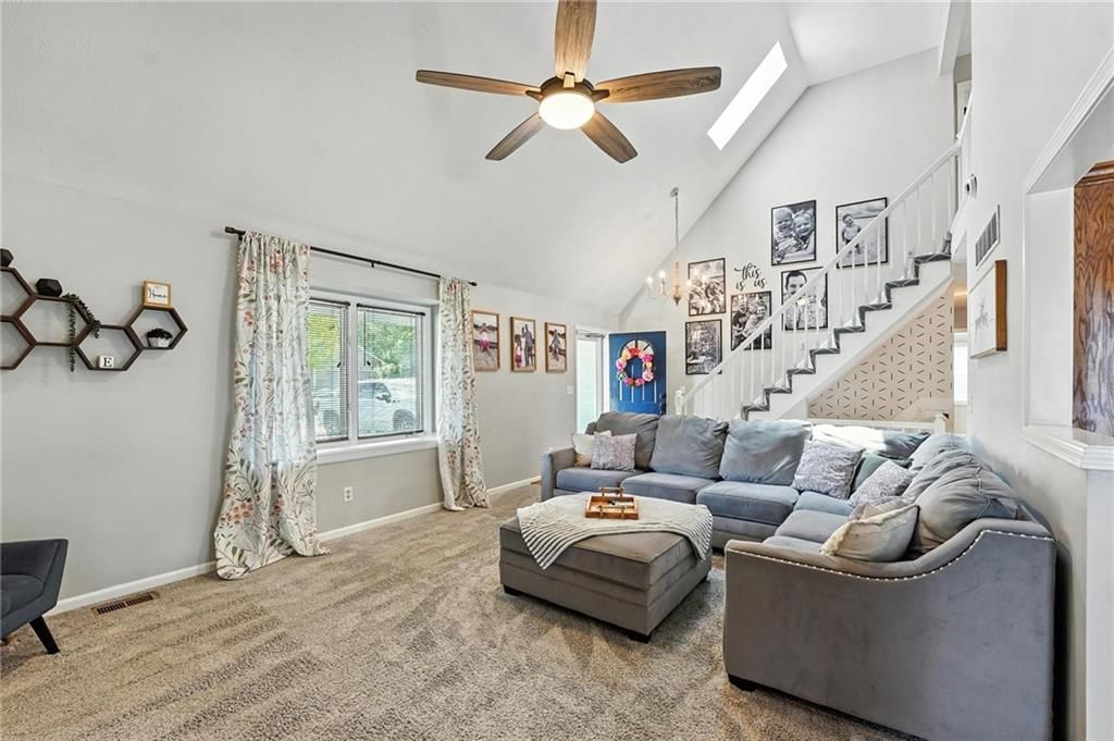 2128 Sunset Circle — photo 5