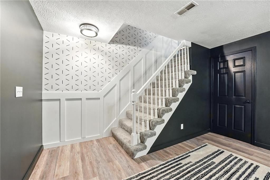 2128 Sunset Circle — photo 25