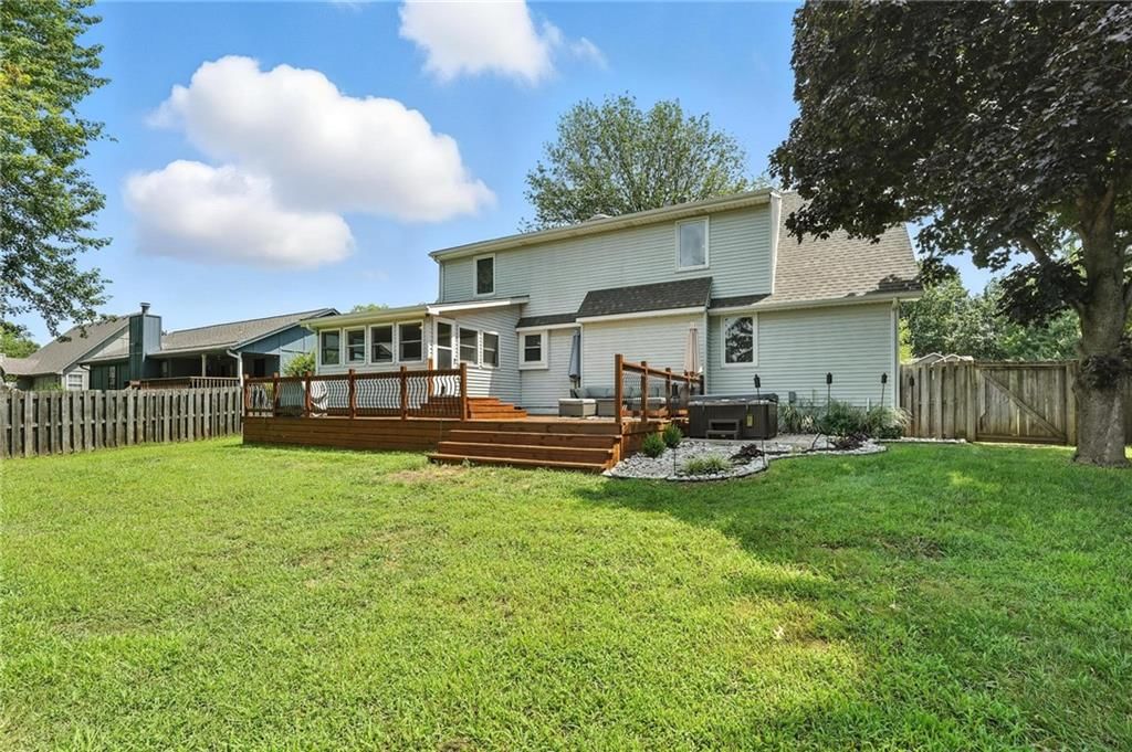 2128 Sunset Circle — photo 38