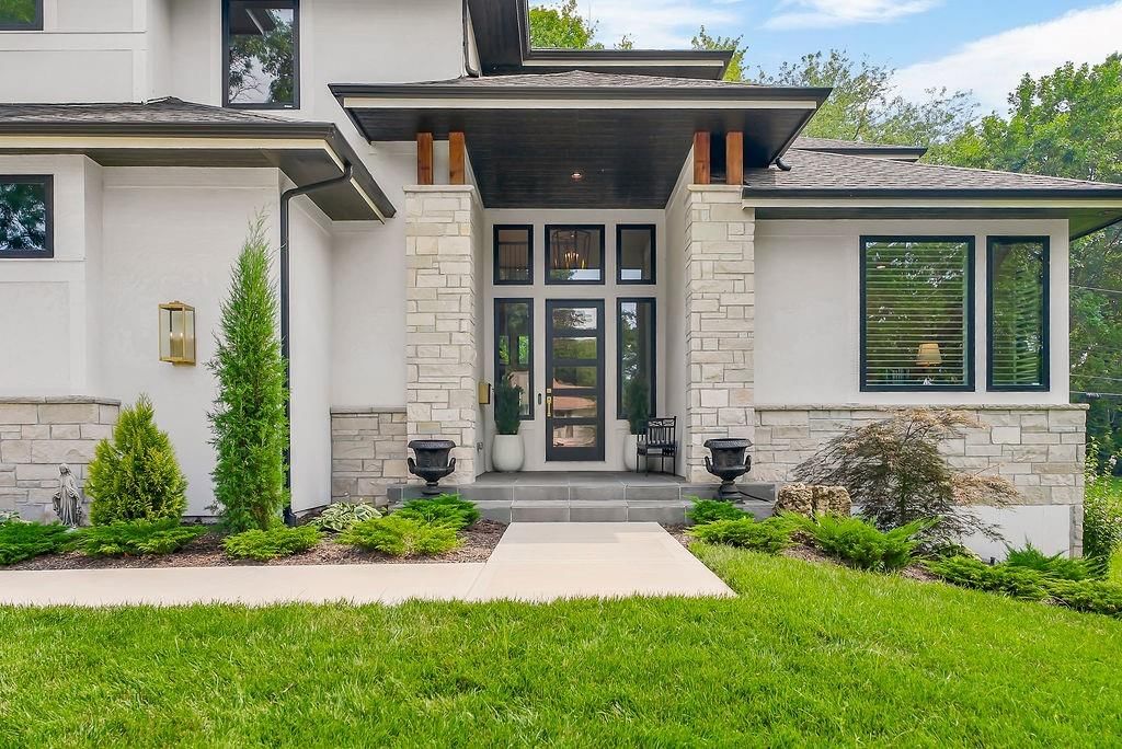 3409 W 91st Street, Leawood, KS