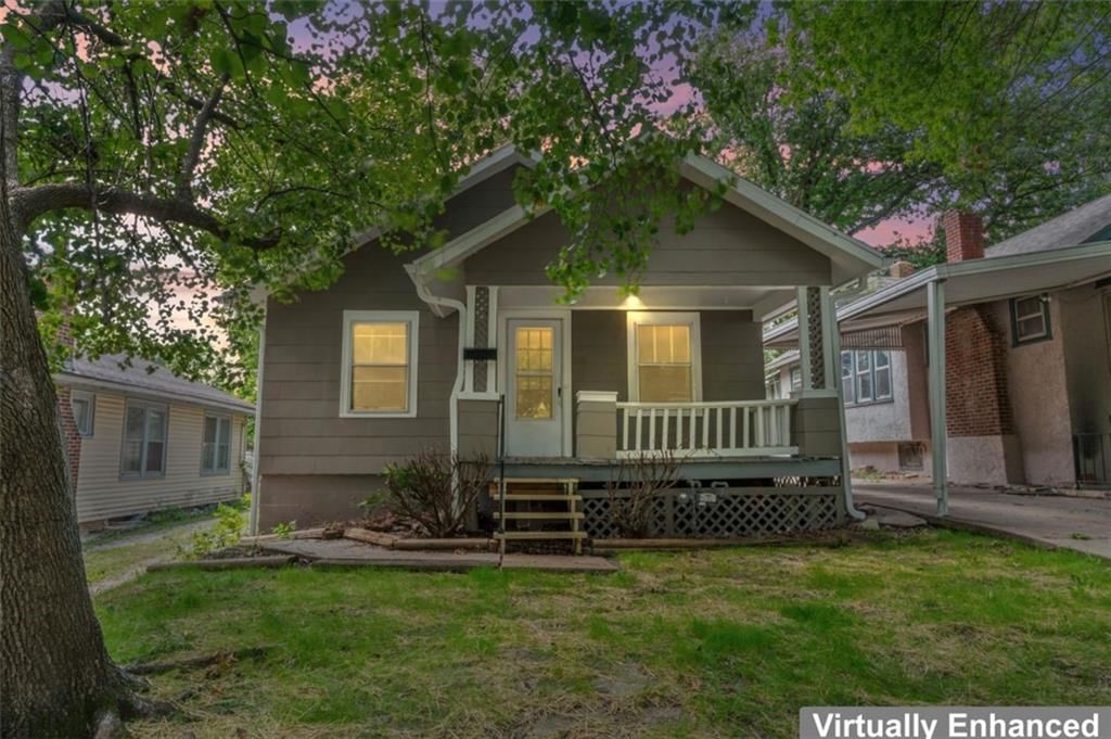 Photo 6 of 42 - 1908 S Willow Avenue