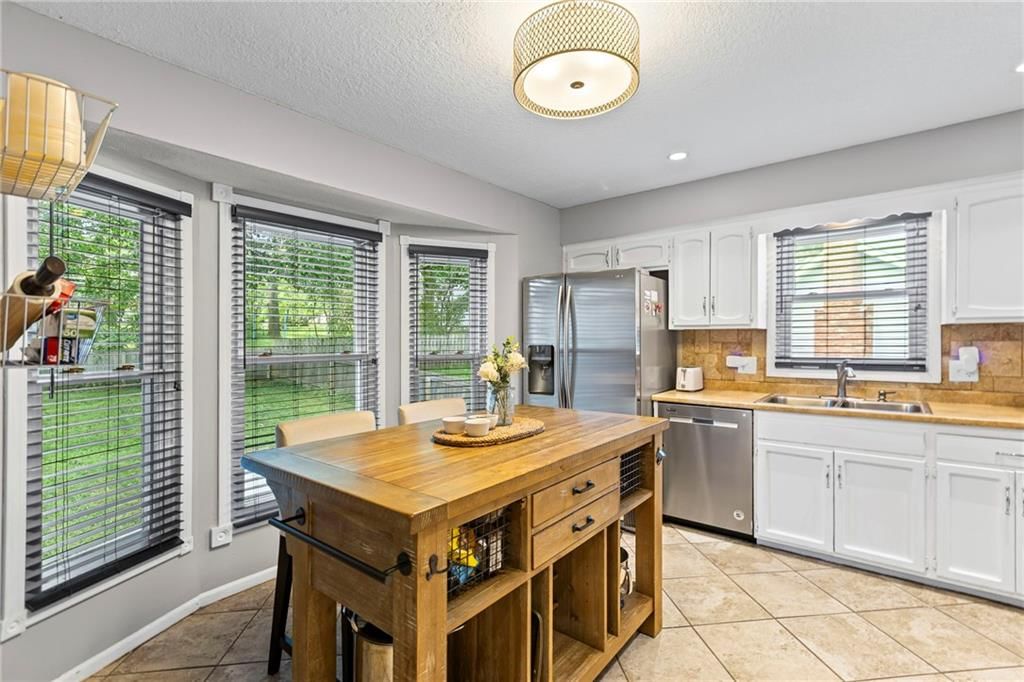 14206 S Locust Street — photo 14