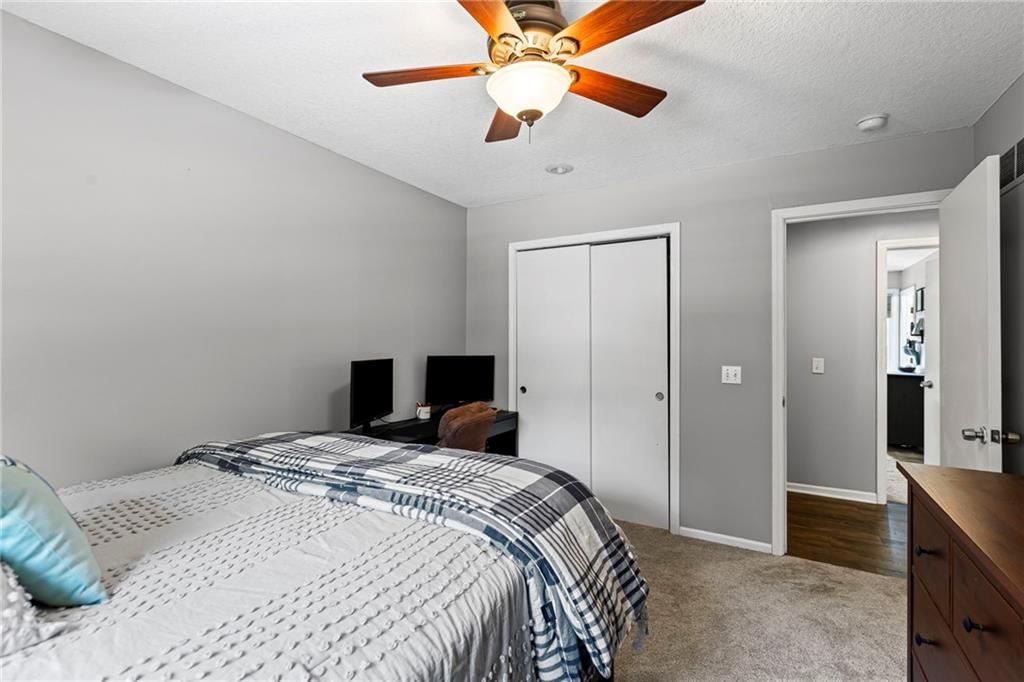 14206 S Locust Street — photo 27