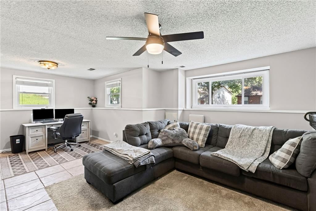 14206 S Locust Street — photo 28