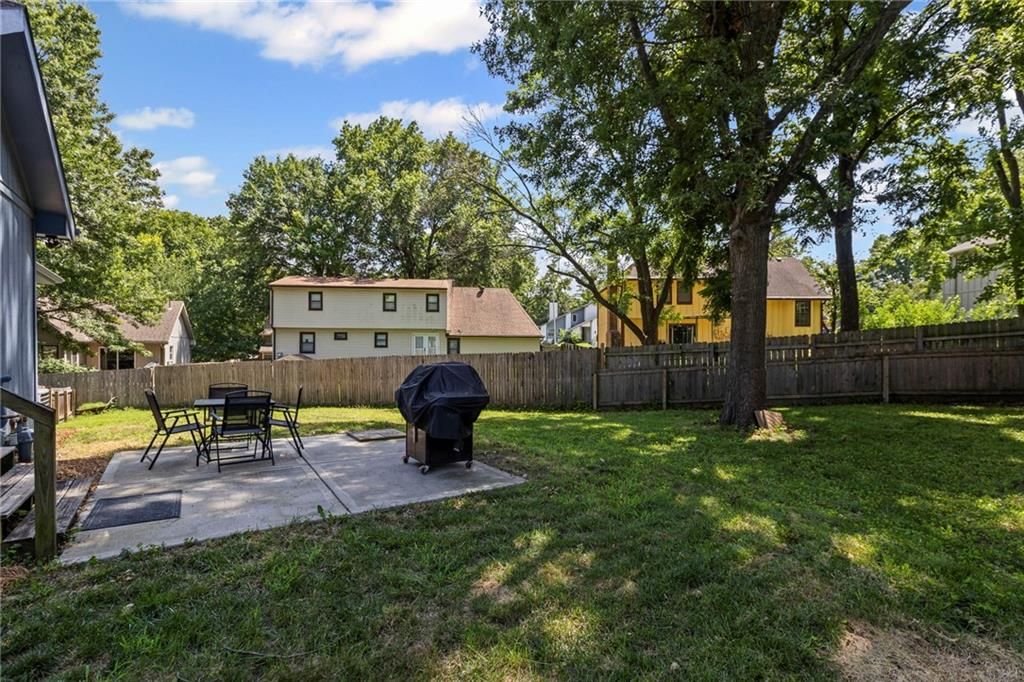 14206 S Locust Street — photo 34