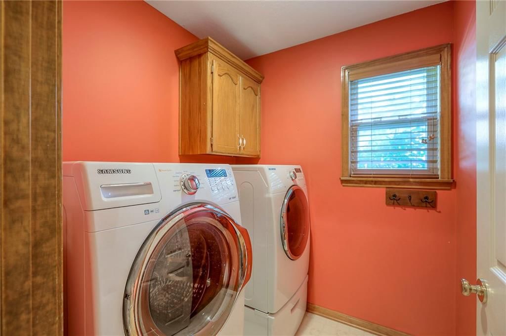 3013 S Redwood Drive — photo 19