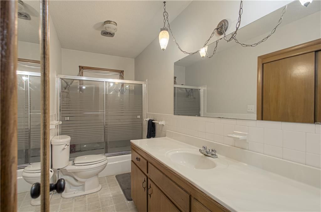 1476 Hemlock Drive — photo 9