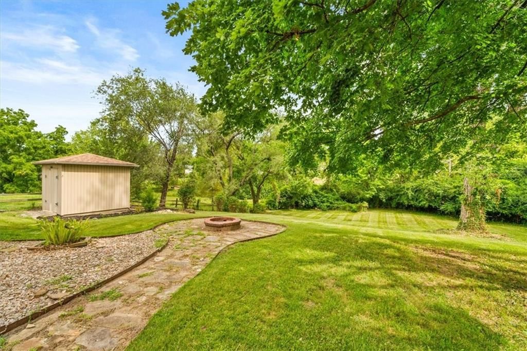 6509 N WALNUT Street — photo 27