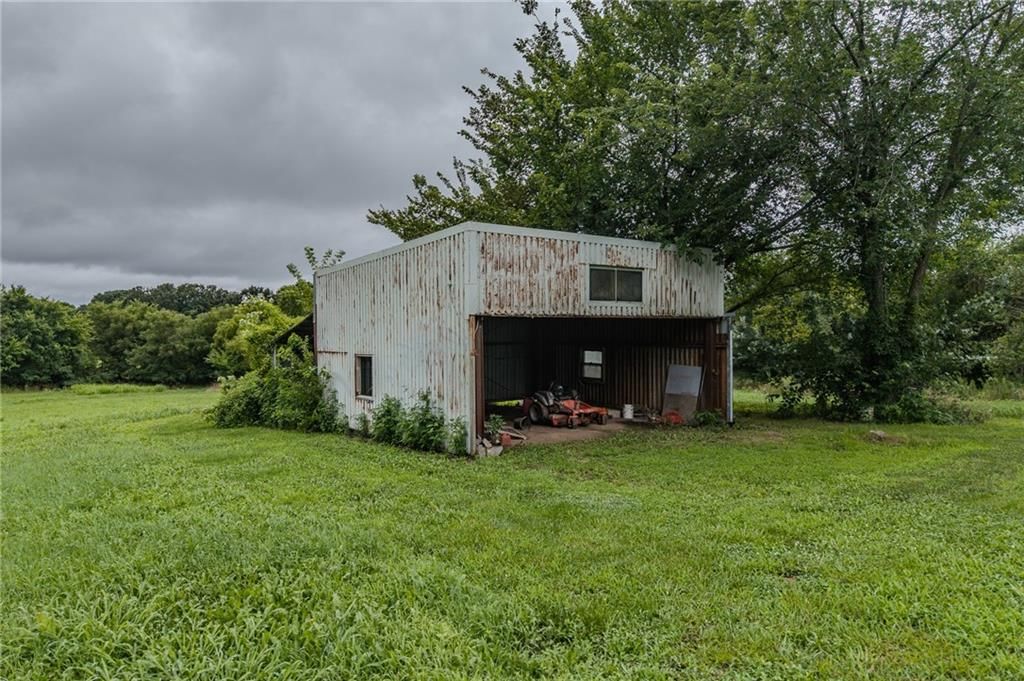 7486 Newton Road — photo 43