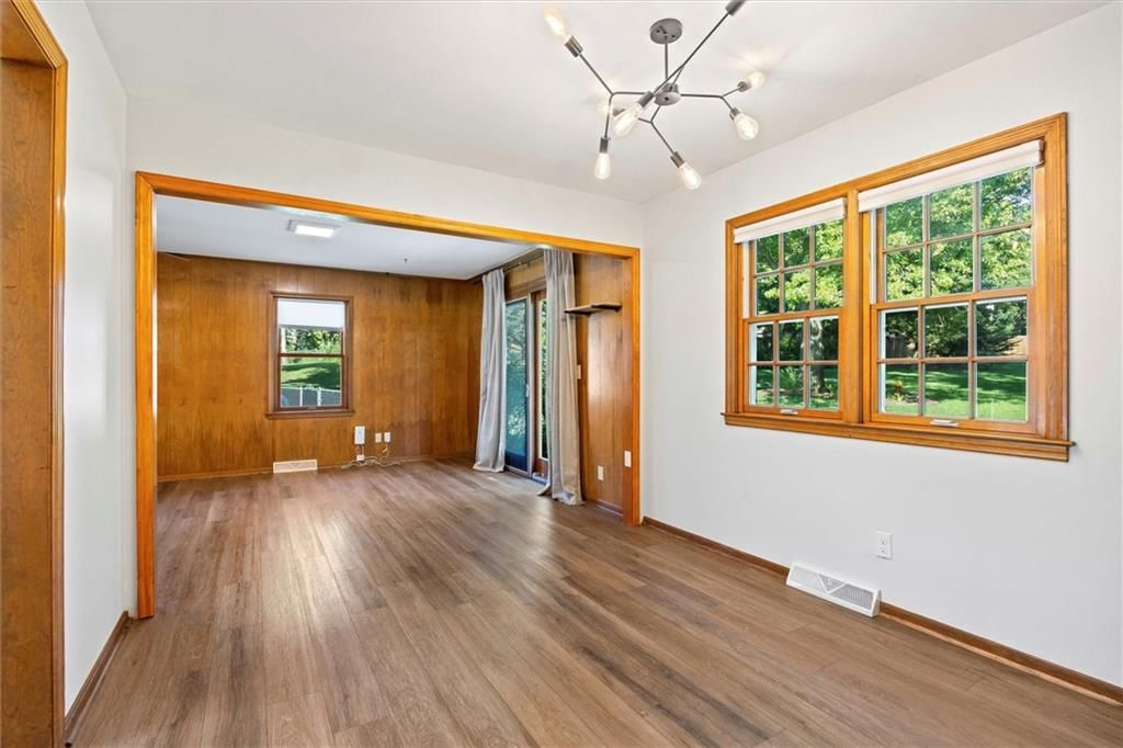 Photo 12 of 43 - 9332 HARDY Drive