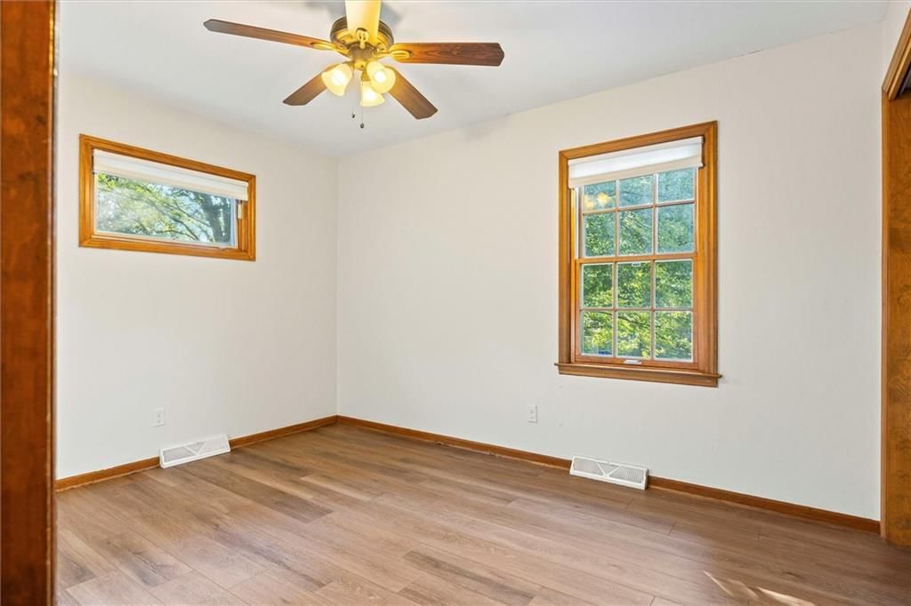 Photo 19 of 43 - 9332 HARDY Drive