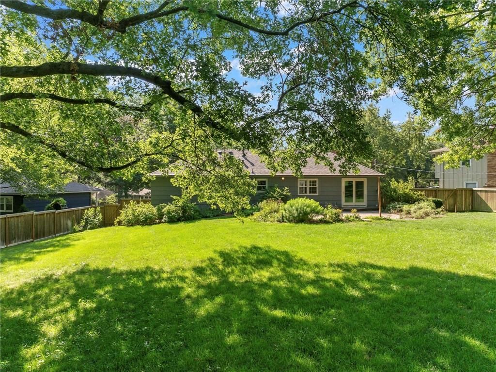 Photo 37 of 43 - 9332 HARDY Drive