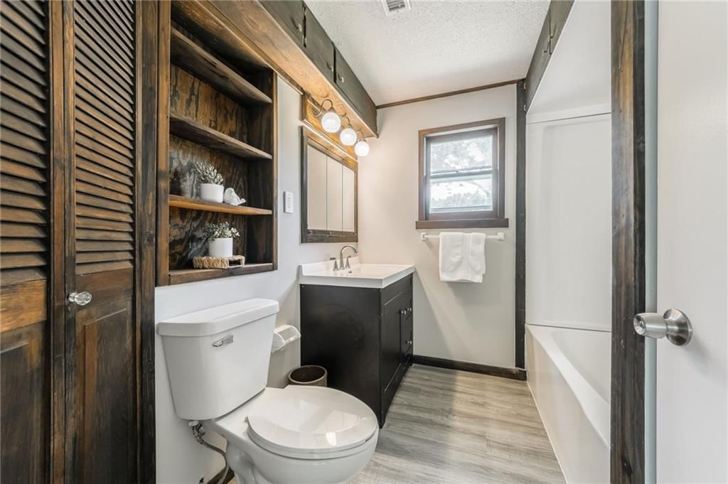 804 NE 61st Street — photo 16