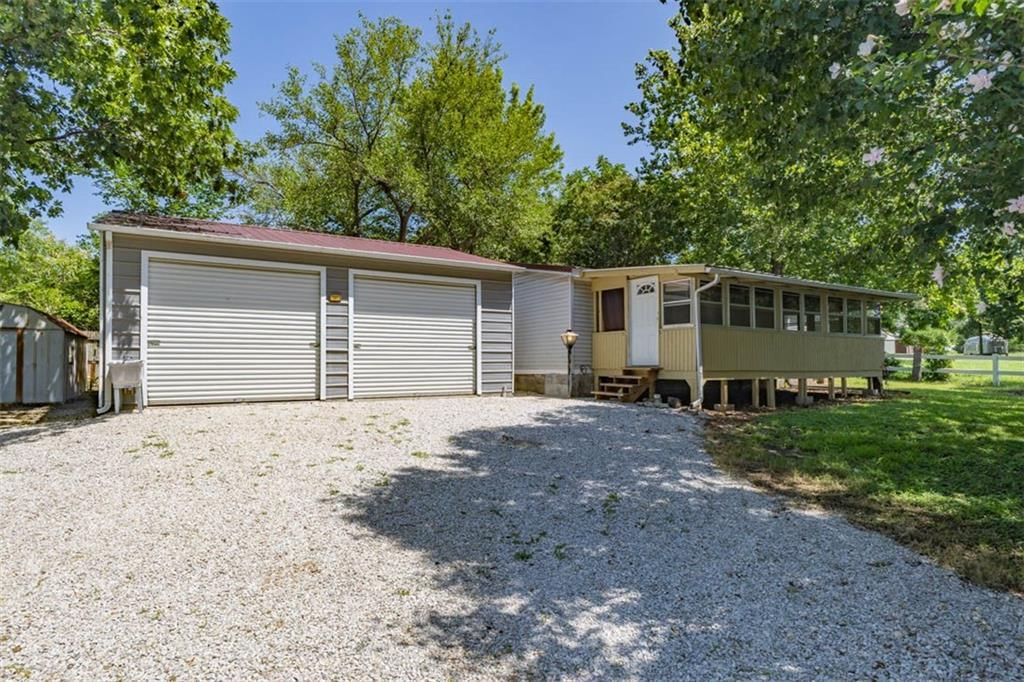 Photo 1 of 23 - 261 N Linn Valley Drive