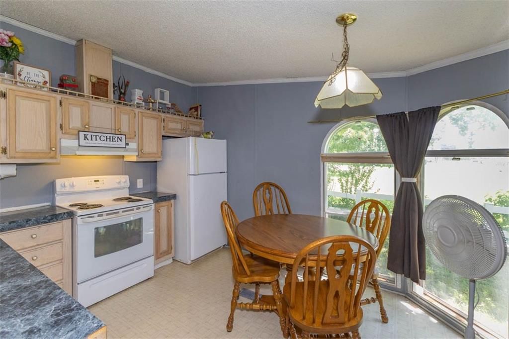 Photo 14 of 23 - 261 N Linn Valley Drive