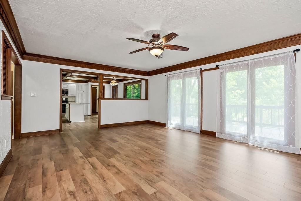 Photo 5 of 38 - 1604 SW 18th Street Court