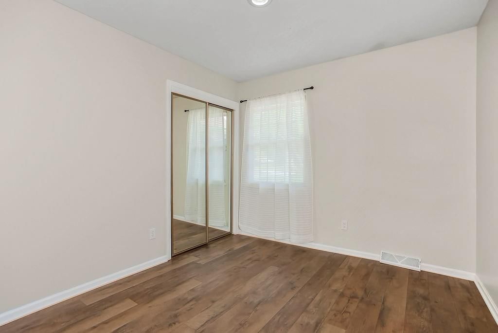 Photo 14 of 38 - 1604 SW 18th Street Court