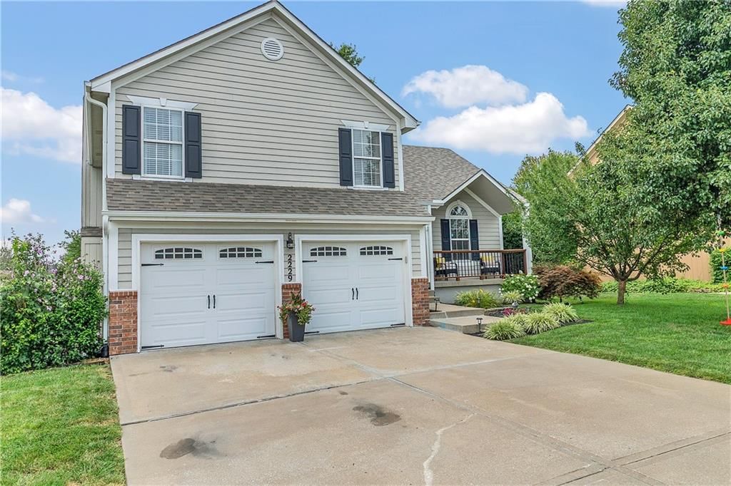 Photo 2 of 42 - 2229 NE MAYBROOK Drive