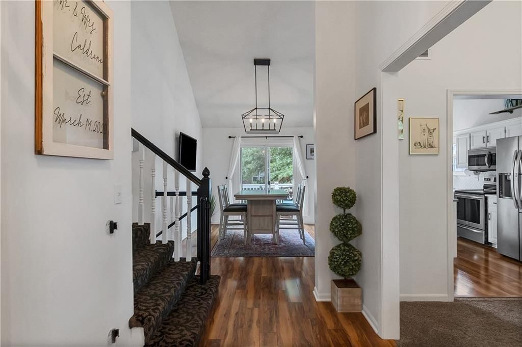 Photo 6 of 42 - 2229 NE MAYBROOK Drive
