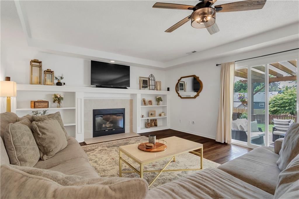 Photo 18 of 42 - 2229 NE MAYBROOK Drive