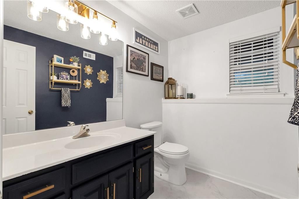 Photo 22 of 42 - 2229 NE MAYBROOK Drive