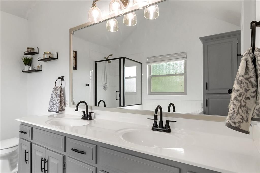 Photo 29 of 42 - 2229 NE MAYBROOK Drive