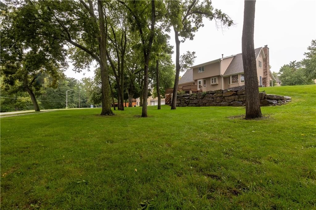 Photo 41 of 46 - 6501 Proctor Avenue