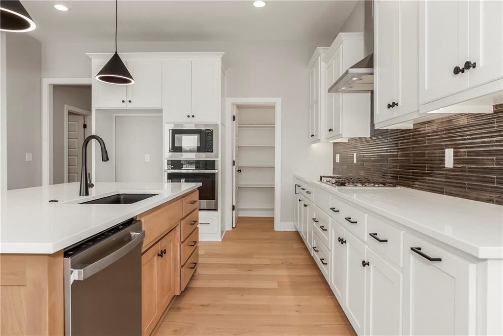 16983 S Cheshire Street — photo 9