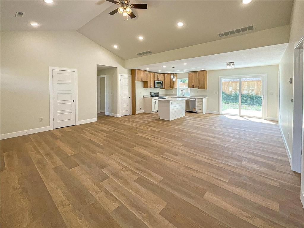 706 Ivy Lane — photo 5