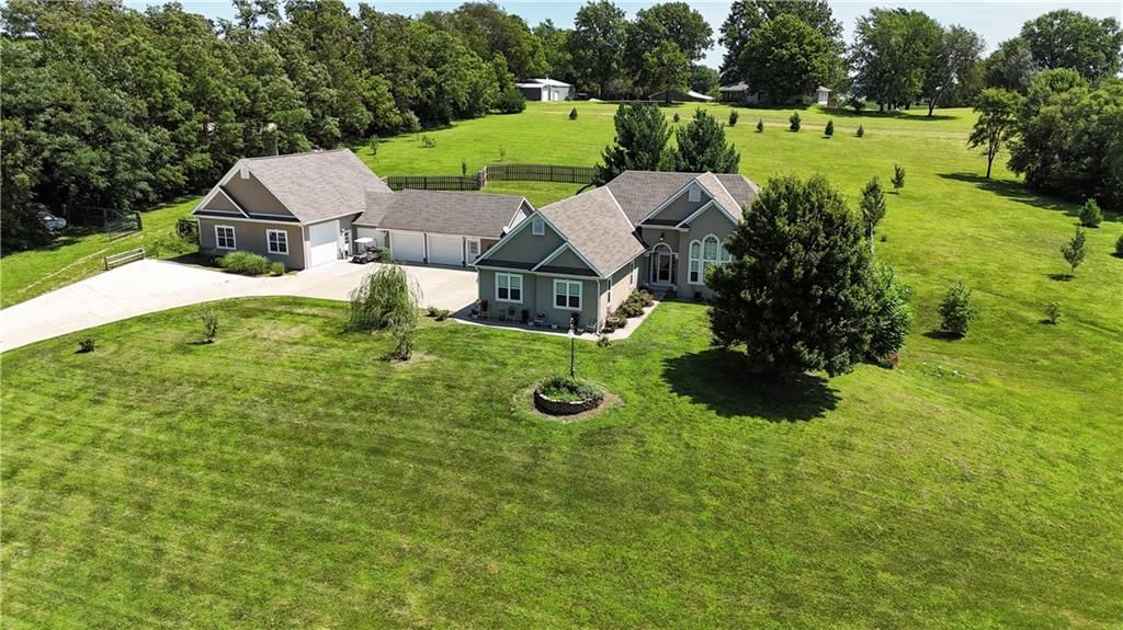 2685 NE River Ridge Road — photo 9