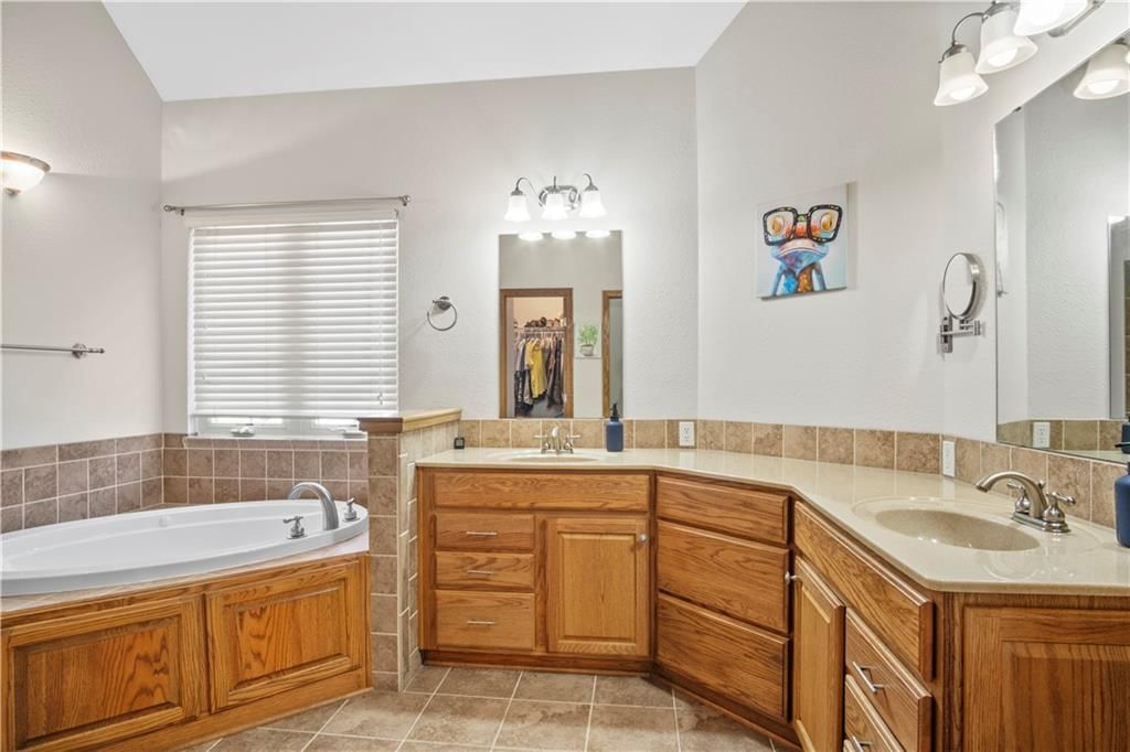 2685 NE River Ridge Road — photo 21
