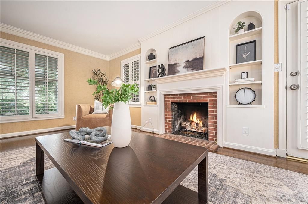 Photo 8 of 33 - 5400 Belinder Road