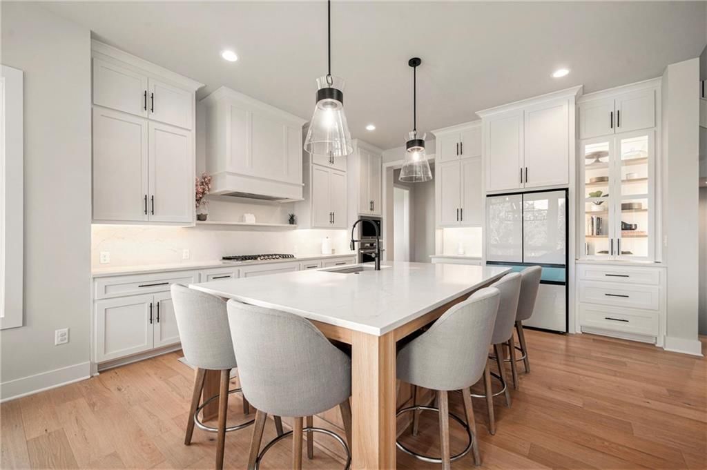Photo 11 of 57 - 17045 Bluejacket Street