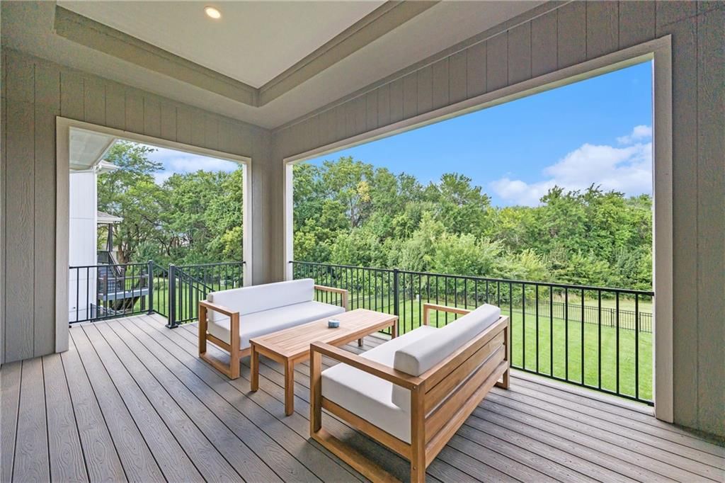 Photo 16 of 57 - 17045 Bluejacket Street