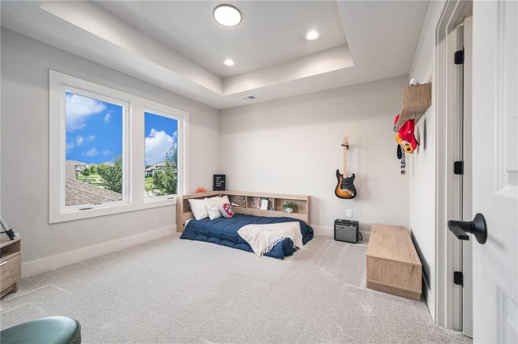 Photo 33 of 57 - 17045 Bluejacket Street