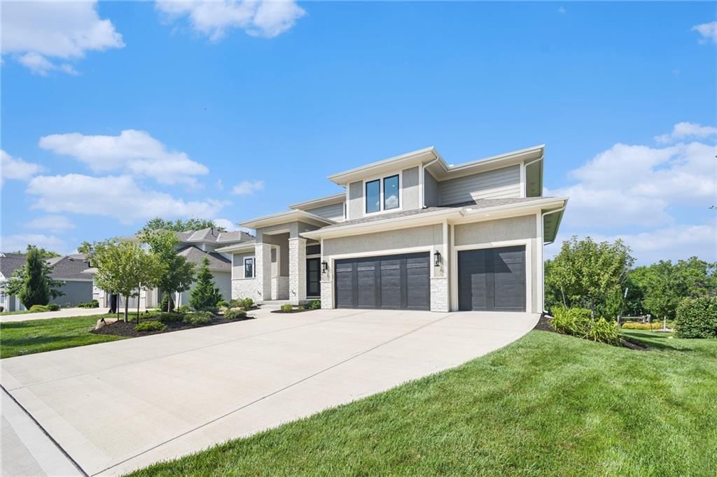 Photo 52 of 57 - 17045 Bluejacket Street