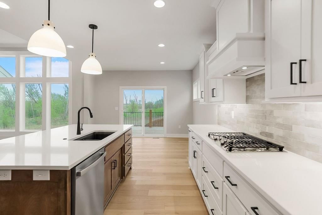 16737 S Ripley Street — photo 10